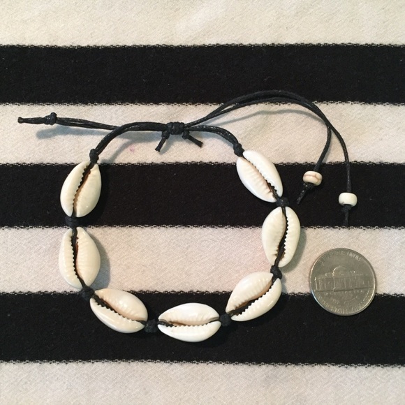 Set of 2 Hawaii Cowrie Shell Bracelets-Adjustable - Picture 4 of 5